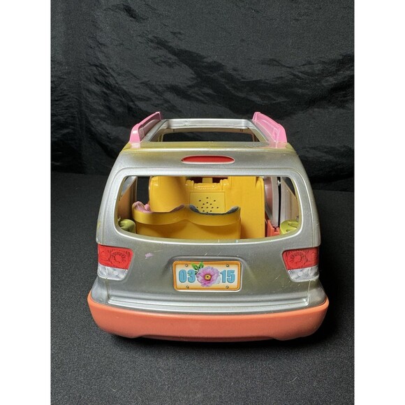 Vintage Fisher-Price Loving Family 12-Doll Lot & Musical Silver Mini Van - Picture 6 of 11